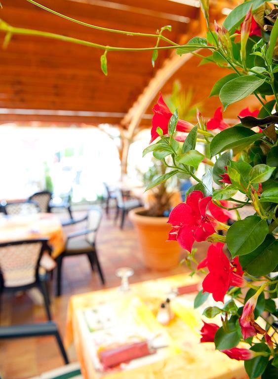 Au Soleil, Hôtel Restaurant&Spa Valff Exterior foto